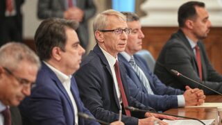 Правителството не е решило да дава ли <span class="highlight">коледни</span> <span class="highlight">добавки</span> на пенсионерите