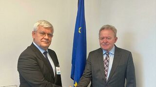 Еврокомисарят по земеделие подкрепя исканията на България за помощите заради <span class="highlight">Украйна</span>