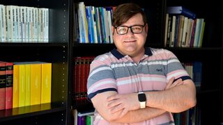Теодор Славев: Ротацията е с по-голям заряд да разклати кабинета, отколкото местните избори