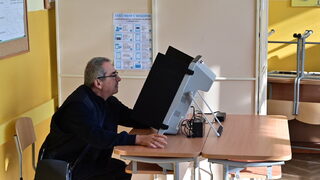 МВР приключи изборния ден с 398 сигнала за нарушения и престъпления