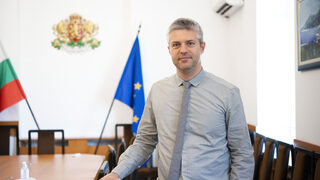 Ножицата между Коцев и Портних във Варна се разтваря