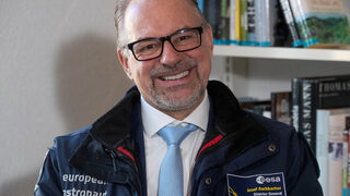 Европейската космическа агенция търси решения, за да задържи позициите си