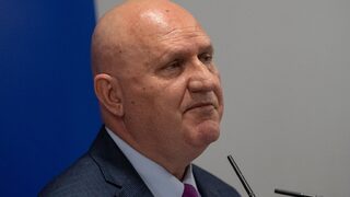 Отпадането на таксите в държавните университети целяло младите да не бягат в чужбина