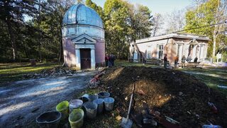 Изпитание: Ще оцелее ли обсерваторията в Борисовата градина в разпилян ремонт