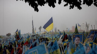Украинският флаг се развя над още едно окупирано селище в Харковска област