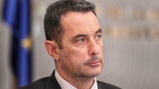 Гвоздейков заговори за данък от минимум 500 лв. на внесен автомобил втора ръка