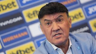 "УЕФА така каза": защо БФС се оправдава с полицията и с европейската федерация