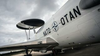 НАТО подновява въздушната си флотилия за наблюдение