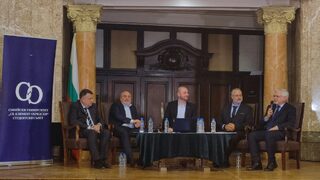 Ремонтите, заплатите в INSAIT, слабите преподаватели: кандидати за ректор отговаряха на въпроси