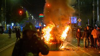 Информация за ескалация или протест без проблеми: Версиите на СДВР и на премиера Денков