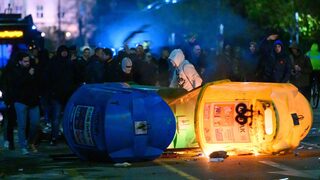 Общо 38 души са задържани след протеста срещу шефовете на БФС, МВР започва проверка