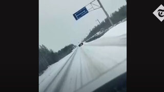 Видео показва как Русия помага на мигранти да пресекат границата с Финландия