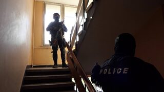 Полиция и прокуратура отново удариха разпространител на пиратска телевизия в Пловдив