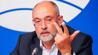 В БФС изчакват ротацията в правителството според човек от екипа на Бербатов
