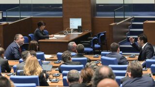 Кирил Петков и Делян Пеевски се скараха заради избора на подуправител на здравната каса