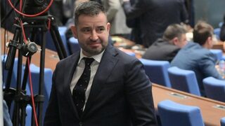 След ожесточени спорове в парламента депутатите избраха подуправител на здравната каса (обновена)