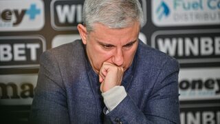 Директор съобщи за проблеми в "Локомотив" (Пловдив) и заплаши с напускане