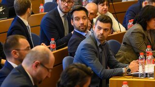 Четвърти опит: Столичните <span class="highlight">общинари</span> си избират председател