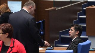Кое е шум и кое е реалност