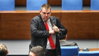 Пеевски се ядоса на президента заради коментар за парламента
