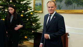 Правителството на Туск спечели вот на доверие в парламента
