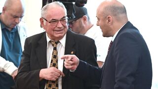 Конституционната комисия отложи да решава кой може да бъде служебен премиер