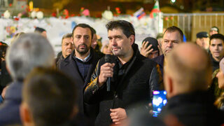 БСП-София твърди, че министерството на културата е наредило спиране на демонтажа на паметника