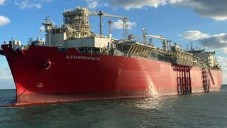 Платформата за разтоварване на втечнен газ пристигна в Александруполис
