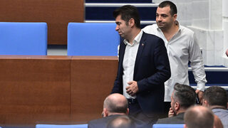 Бургаската структура на "Продължаваме промяната" се разграничи от <span class="highlight">Константин</span> <span class="highlight">Бачийски</span>