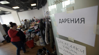Защо даряваме само по Коледа