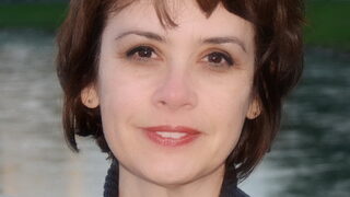 Роси Михова: Не подценявайте прелъстителната сила на един приличен речников запас