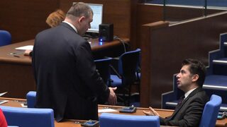 2024: Наивно е да очакваме вълкът сам да пусне агнето