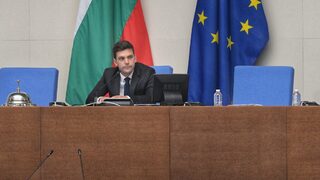 Никола Минчев повежда листата на "Продължаваме промяната" за европарламента