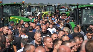 Зърнопроизводителите отново плашат с национални протести