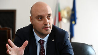 Славов ще предложи за наказание магистрати, посещавали клуба на Божанов