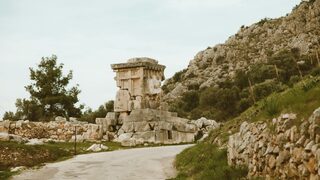 Новините на детски език: В най-старото изречение на света става дума за въшки