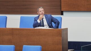 Фирмите вече могат да съхраняват нефтените си запаси и извън България