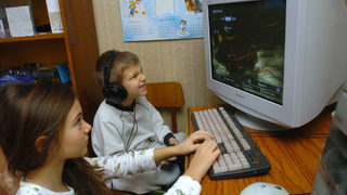 Днес е Международният ден <span class="highlight">за</span> <span class="highlight">безопасен</span> <span class="highlight">интернет</span>