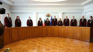 Атанасова и Белазелков са вече конституционни съдии
