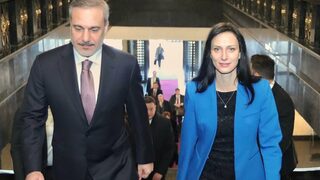 Габриел получи покана за среща с Ердоган като стане премиер