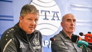 Любослав Пенев призова община Пазарджик да помогне на "Хебър"