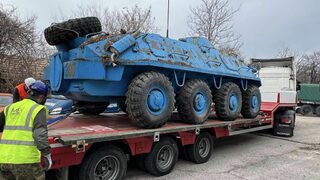 Румънска фирма бави доставянето на бронетранспортьорите за Украйна, обяви зам.-министър