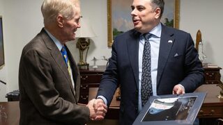 Директорът на НАСА е приел поканата на Асен Василев да посети България