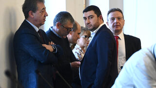 Контрата на Контрера: ГЕРБ и БСП овладяха общинския съвет на София през ключови комисии