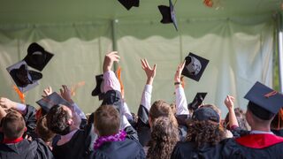 Университетите в Нидерландия ще ограничат програмите на английски език
