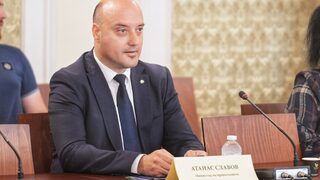 И правосъдният министър свърза Гешев с кръговете на Петьо Петров-Еврото и Мартин Божанов-Нотариуса