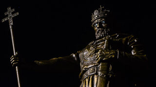 Безумни измислици за старата ни история