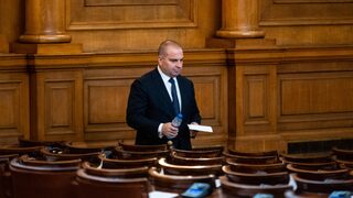 "Има такъв народ" допусна изслушване на Делян Пеевски в комисията за дейността на Мартин Божанов
