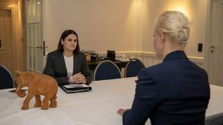 Навалная се срещна с опозиционния лидер <span class="highlight">Светлана</span> <span class="highlight">Тихановска</span> от Беларус
