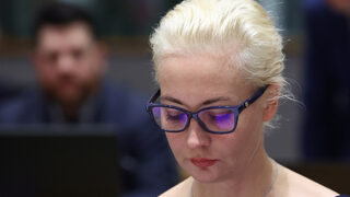 Юлия Навалная, която се опитва да стане "първата дама" на руската опозиция